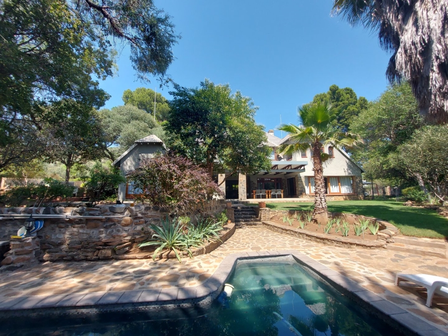 6 Bedroom Property for Sale in Waverley Free State